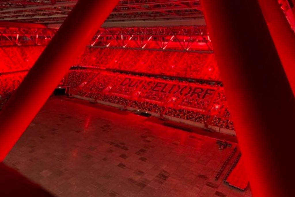 Merkur Spielarena Düsseldorf LED Beleuchtung